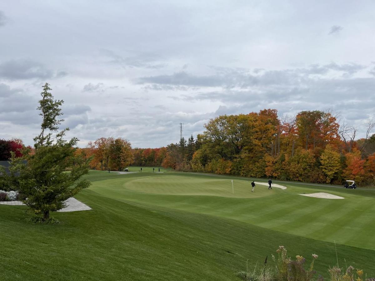 Stunning Stayz At Friday Harbour Beach Marina Resort Lake Simcoe Innisfil المظهر الخارجي الصورة