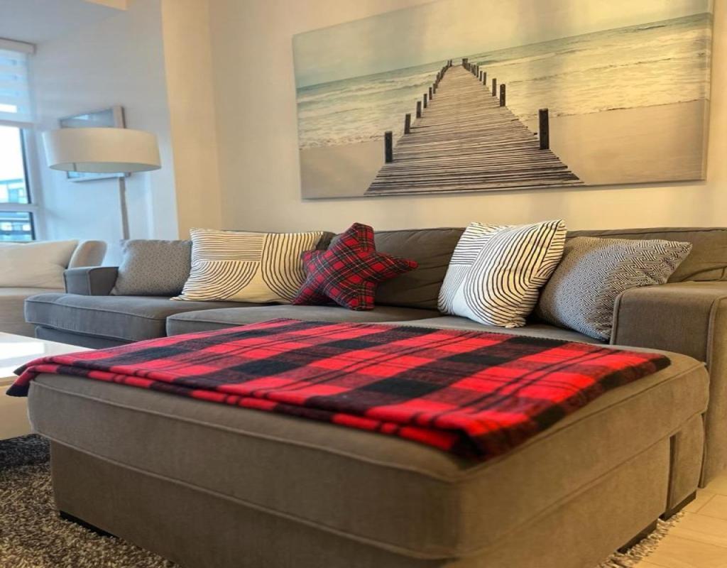 Stunning Stayz At Friday Harbour Beach Marina Resort Lake Simcoe Innisfil المظهر الخارجي الصورة